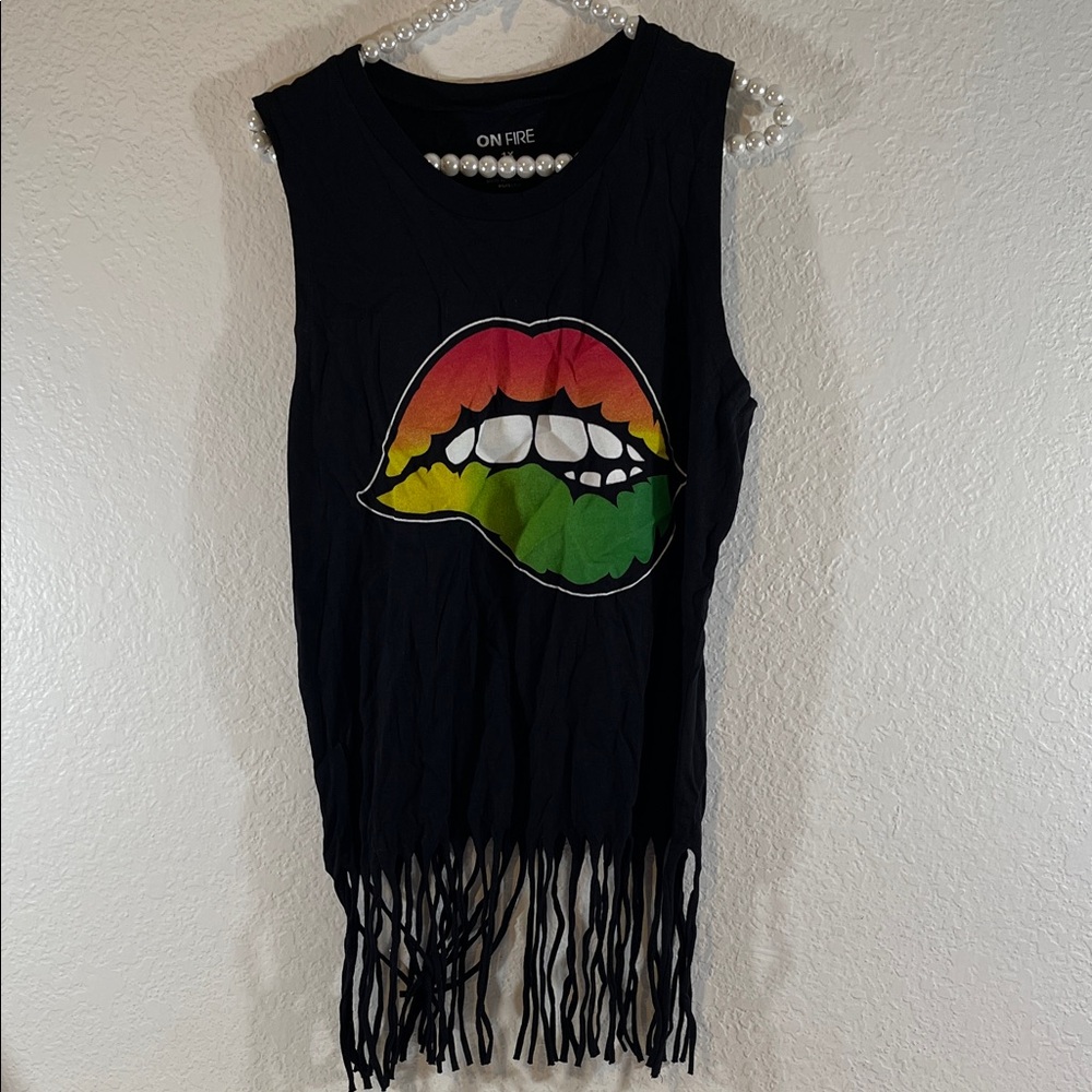 ONE FIRE Rainbow Lips Design Tassel Black Sleeveless Biting Lips Tank Top Sz 1X